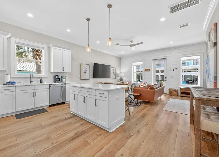 Luxe Stayin' Salty 3 Min Walk To Pool Pets Bikes Sleeps 12 Gulf Shores