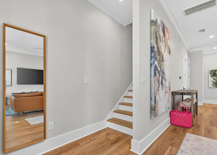 Luxe Stayin' Salty 3 Min Walk To Pool Pets Bikes Sleeps 12