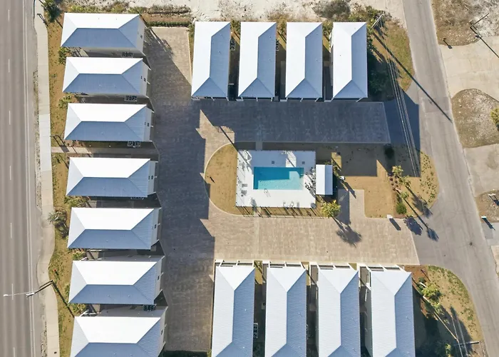 Luxe Stayin' Salty 3 Min Walk To Pool Pets Bikes Sleeps 12