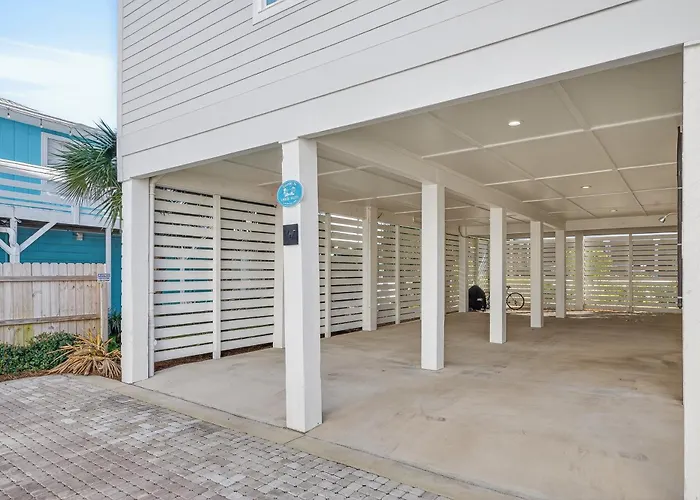 Holiday home Luxe Stayin' Salty 3 Min Walk To Pool Pets Bikes Sleeps 12 Gulf Shores